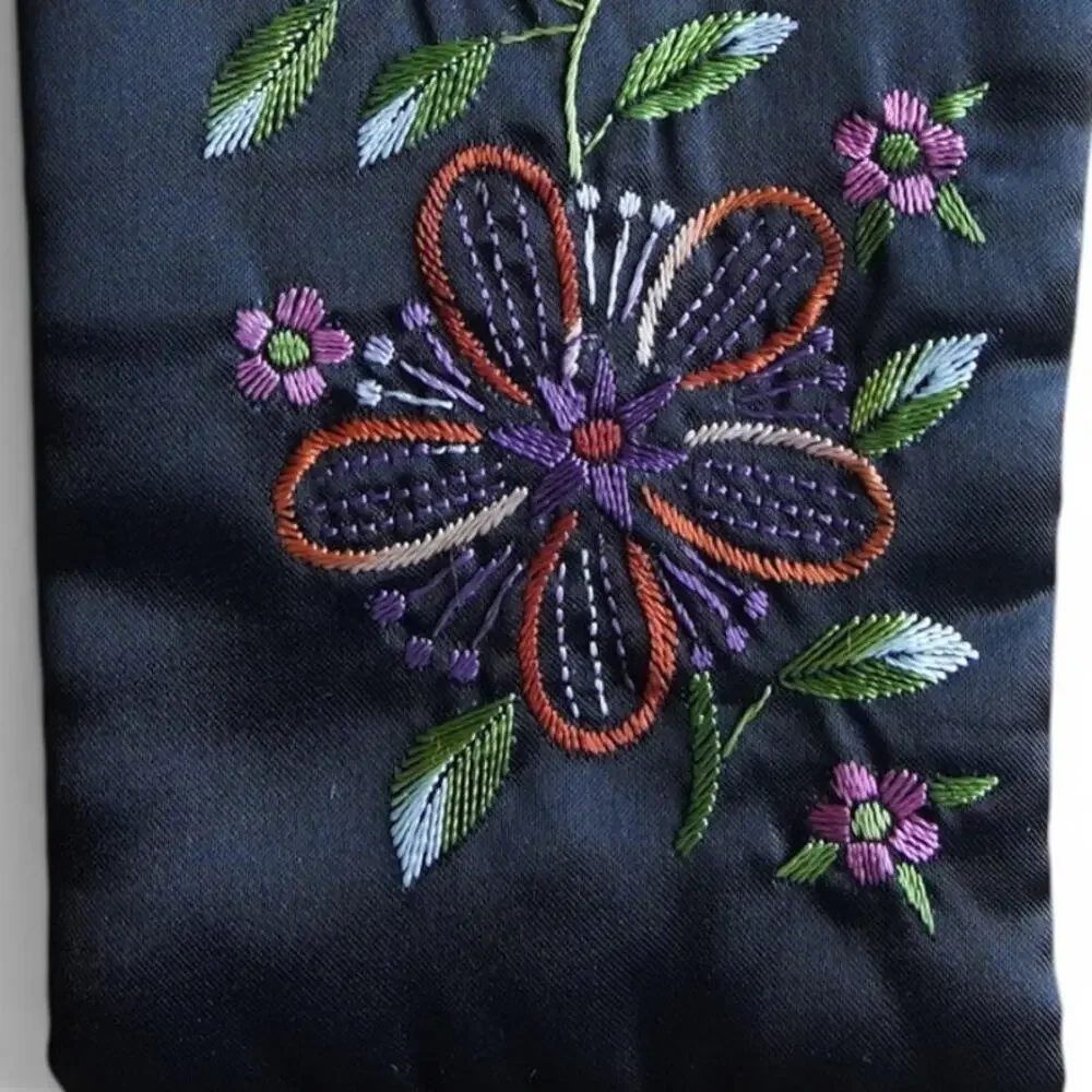 Vintage Black Silk Clutch Floral Embroidery Red Lining Gold Kiss Lock Bag